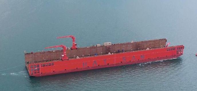 Projet de dock flottant militaire